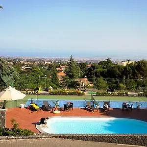 etna-hut.sicilyhotelsitaly.net/