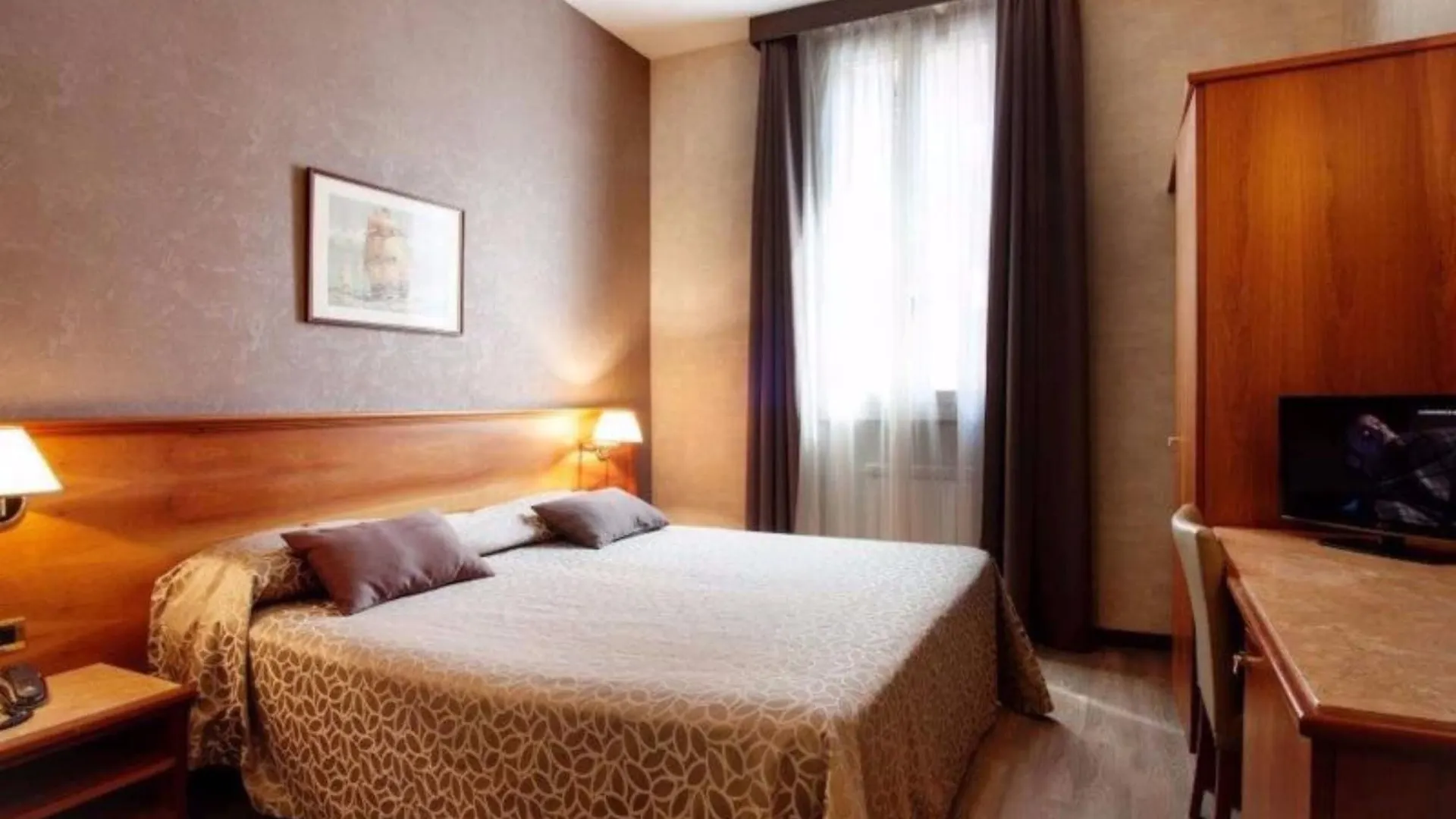 Hotel Astoria Bologna 3*,